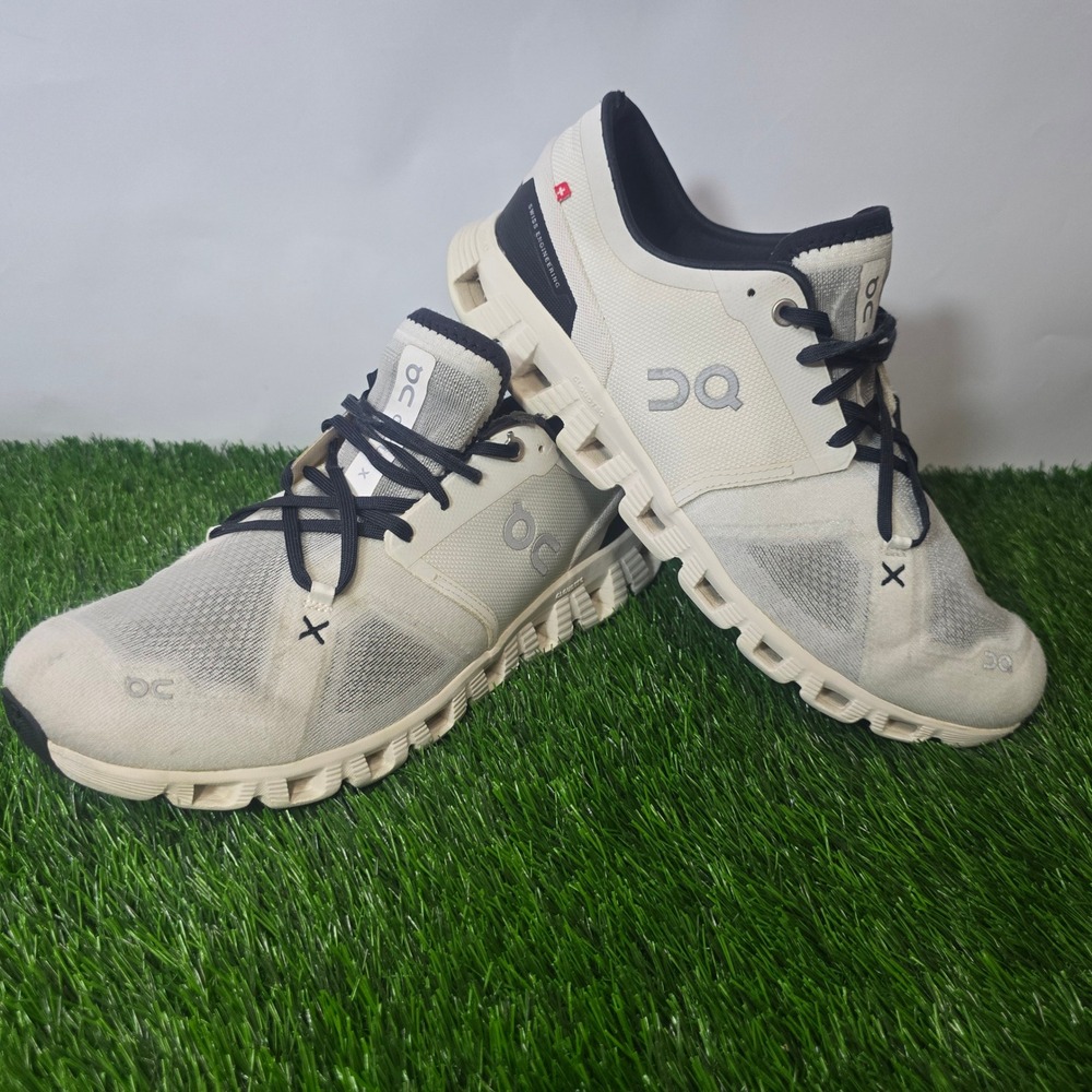 On Cloud X 10.5 White Black Running Shoes Mens Lightweight Training Sneakers